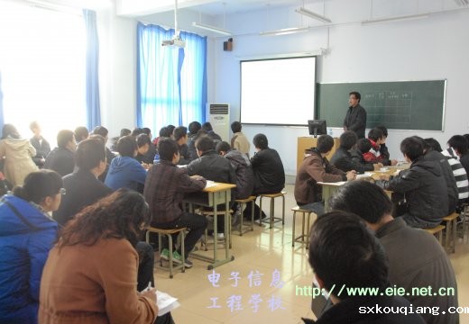 语文组李老师为学生讲授《劝学》