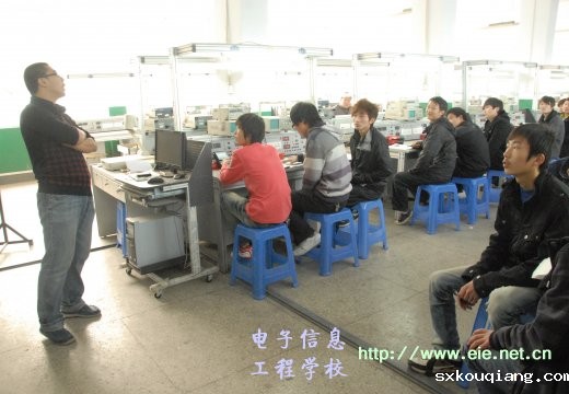 电子实训汇报