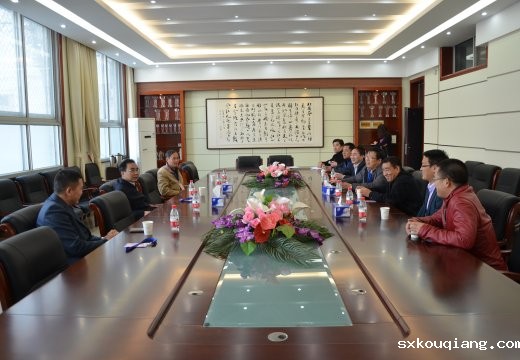尹洪斌副厅长与各校领导及企业代表座谈交流