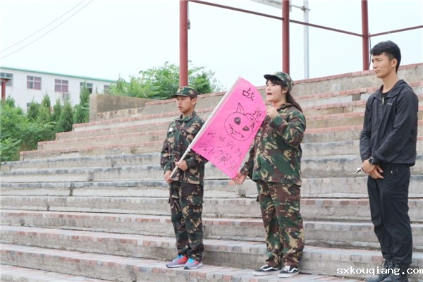 战狼队霸气测漏.jpg