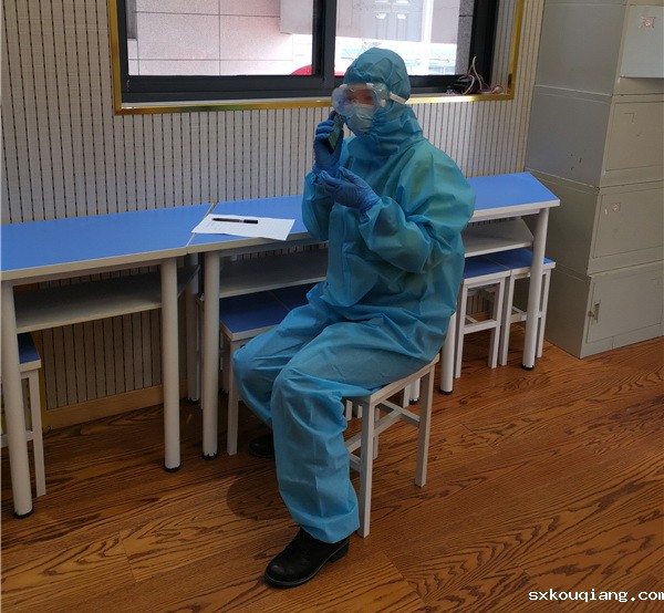6校医拨打120 并上报学校.jpg